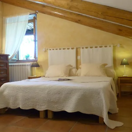 בית נופש La Clede De Monery *